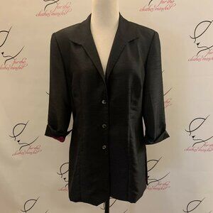 Donna Ricco. Size 8. Elegant Black Jacket or Shirt. Contrasting Lining. B24